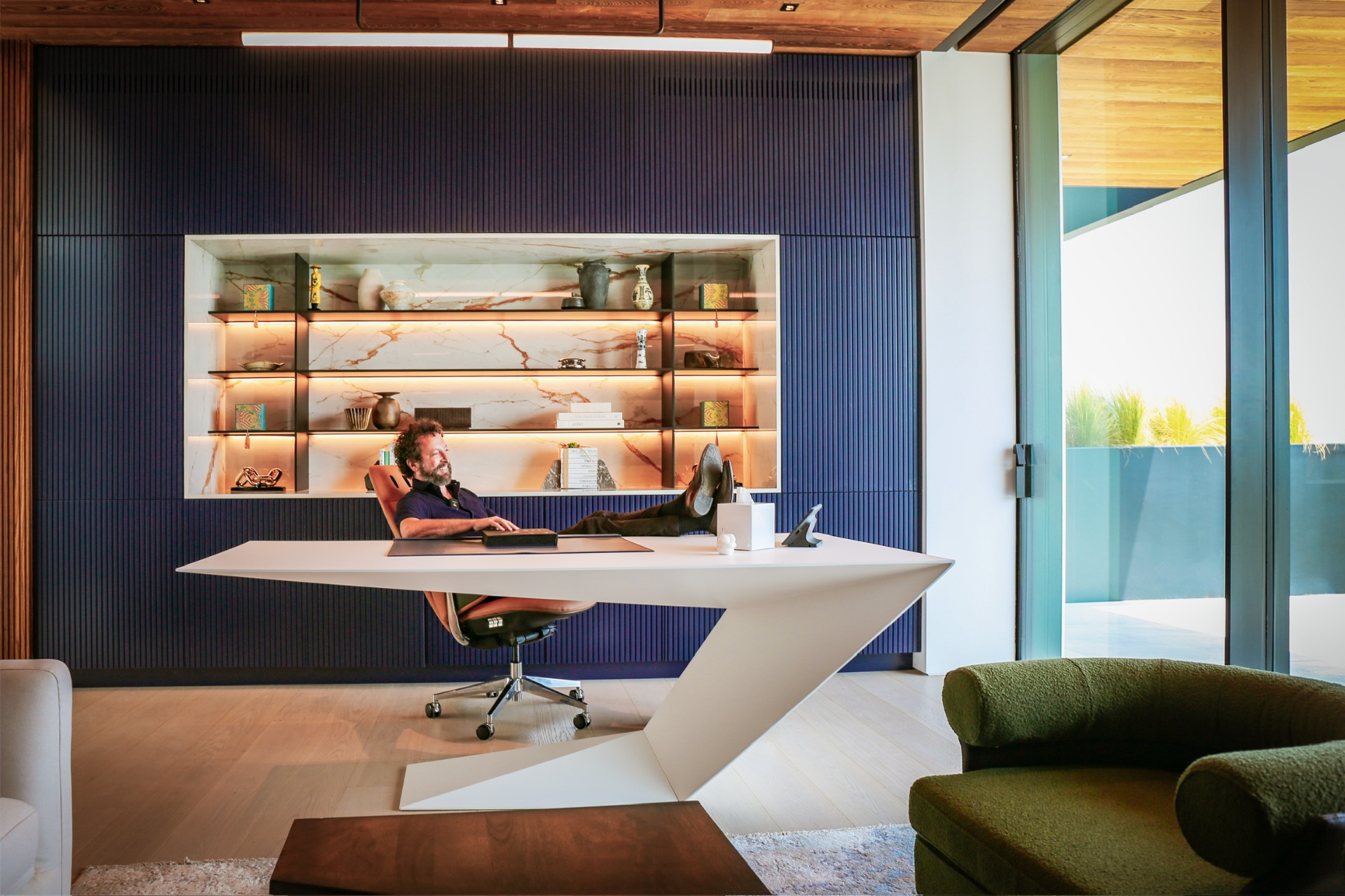 Winn Wittman at his sculptural desk